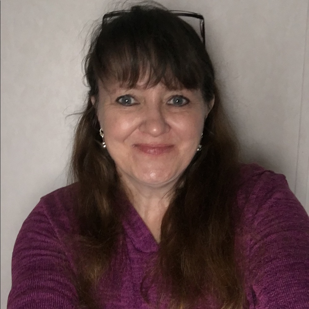 Meet your Posher, Kendra